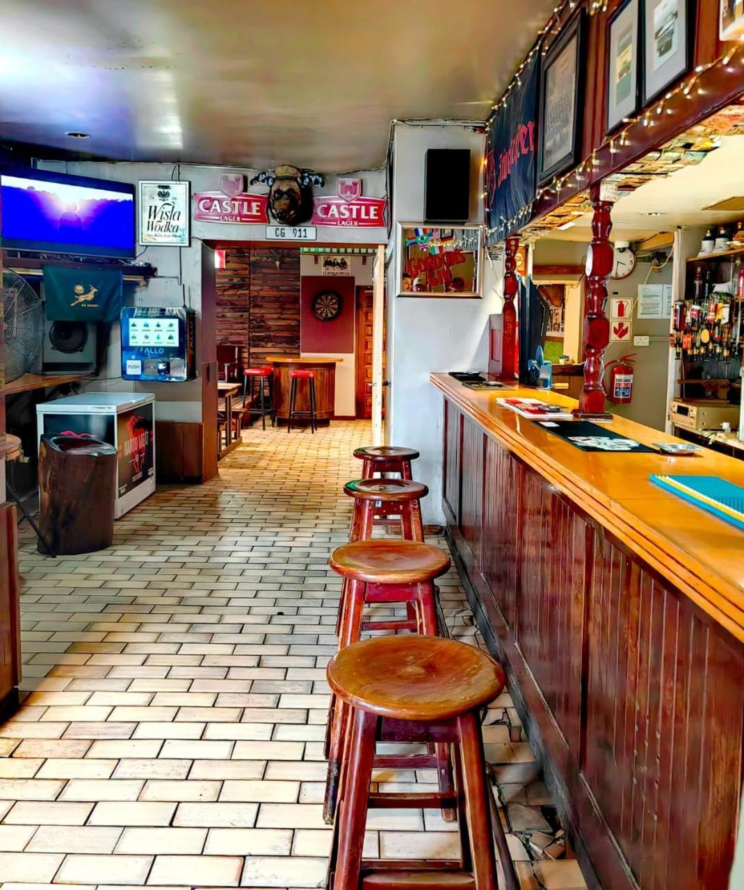Albertinia Hotel エクステリア 写真