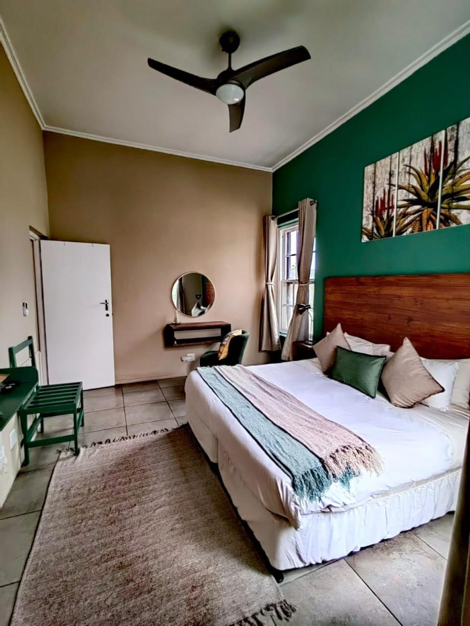 Albertinia Hotel エクステリア 写真